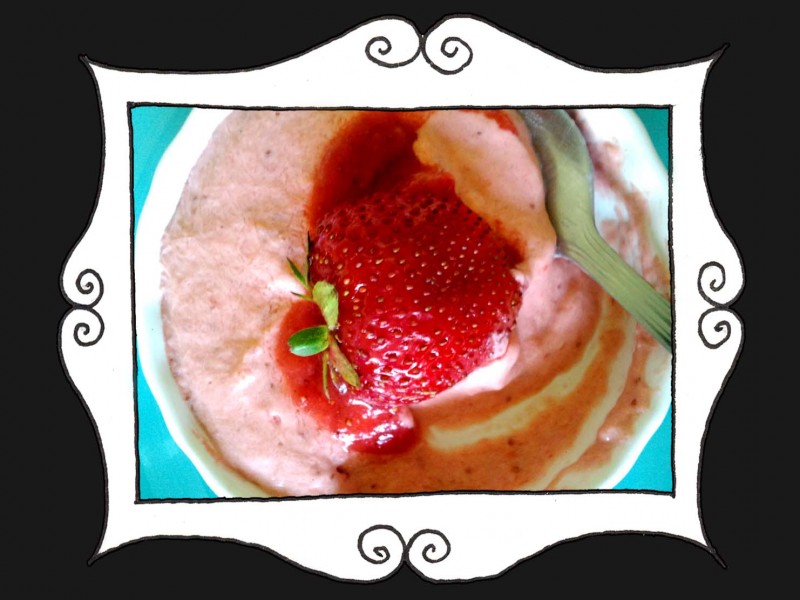 Mrożony deser rabarbarowo-truskawkowy