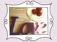 Przepis na Deser LOVE MALINA, czyli gorący mus malinowy z bitą śmietaną, bazylią, chilli oraz lodami waniliowymi